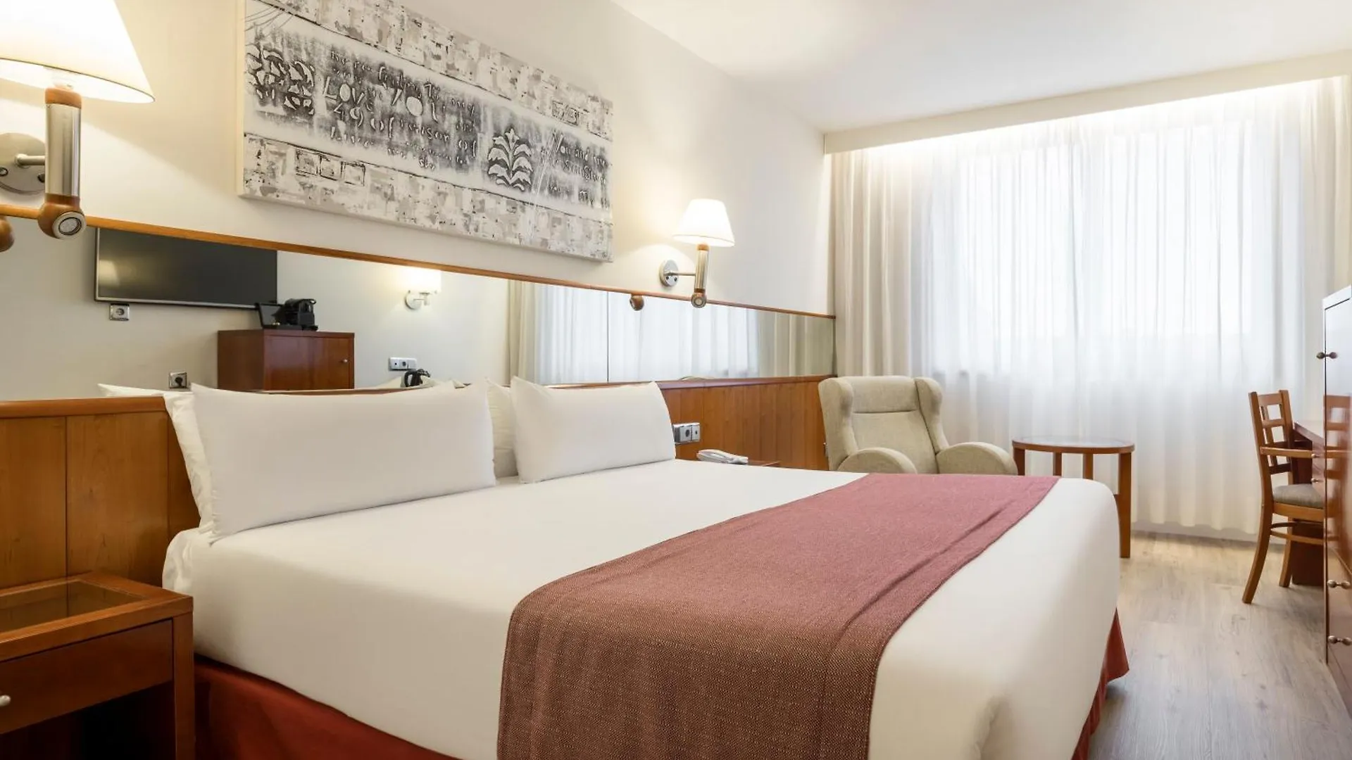 Ilunion Les Corts Spa Hotel Barcelona