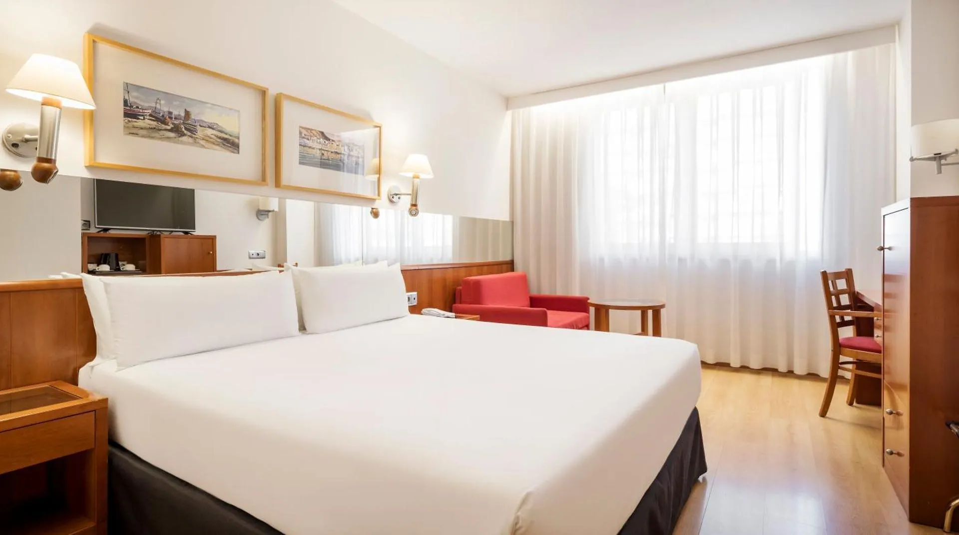 Ilunion Les Corts Spa Hotel Barcelona